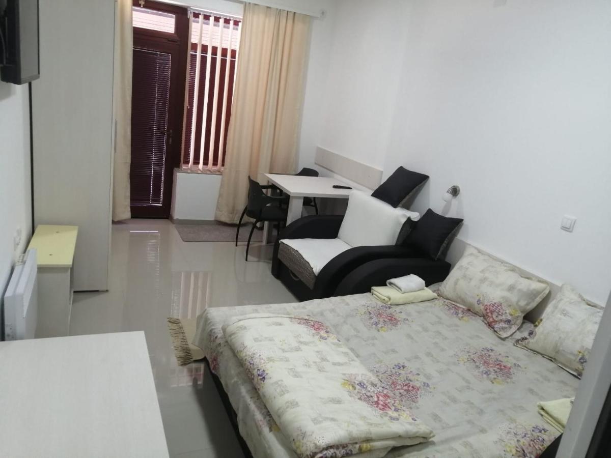 Apartment Maka 3 Soko Banja Ngoại thất bức ảnh